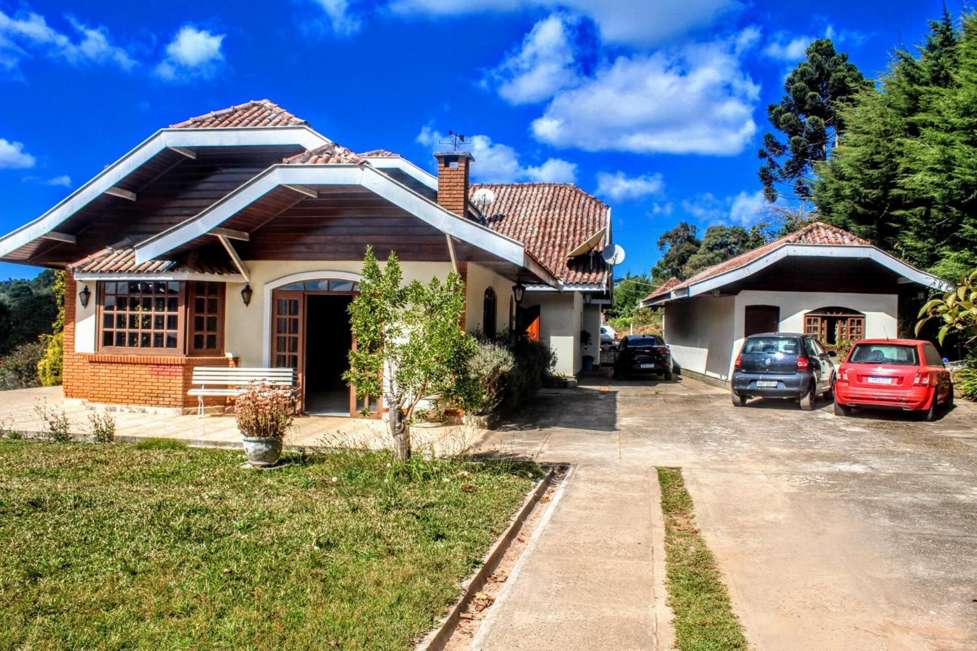 A Casa Dos Artistas Hotel - Campos do Jordao — Photos 1
